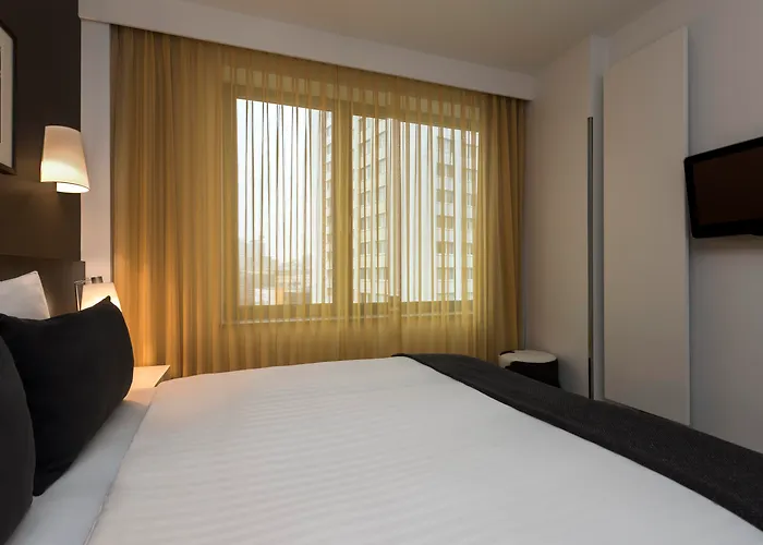 Adina Apartment Hotel Berlin Hackescher Markt