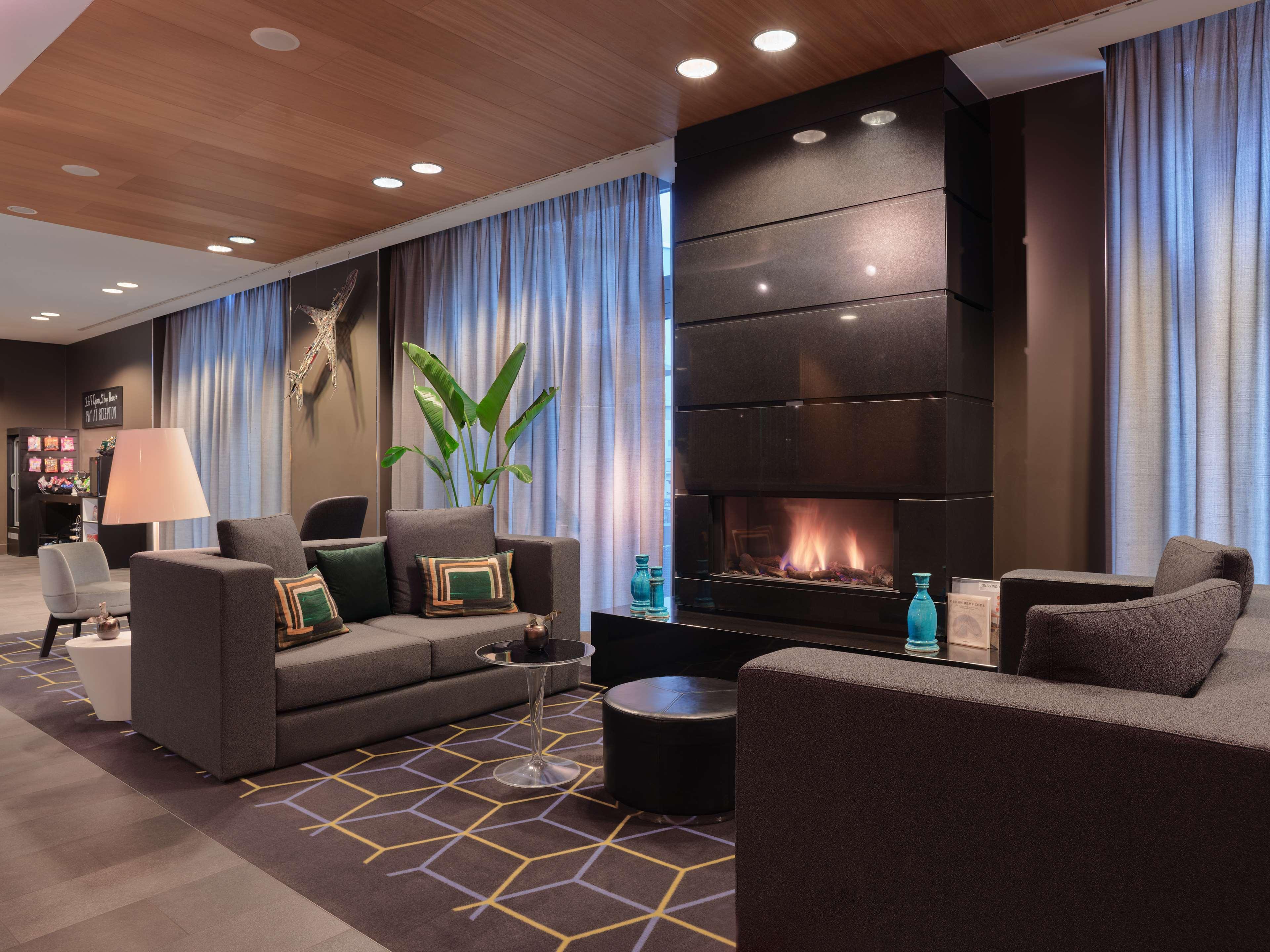 Aparthotel Adina Hackescher Markt 4*